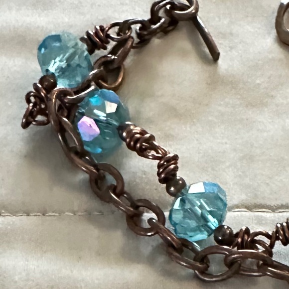 2/$15 Copper Blue & Brown stone/beaded “Sister” bracelet. Heart toggle clasp. - Picture 16 of 16